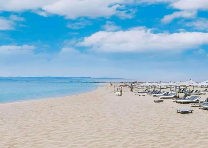 Chic 2br Sea View Groove Ainsokhna - Club By Mila Apartment
